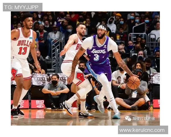 芝加哥公牛队迎战强敌 新赛季首场比赛精彩纷呈展现冠军潜力